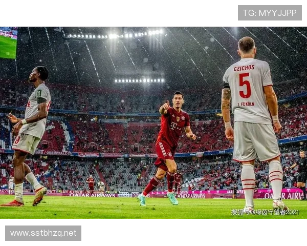 本泽马与莱万托夫斯基进攻方式分化呈现单点驱动趋势